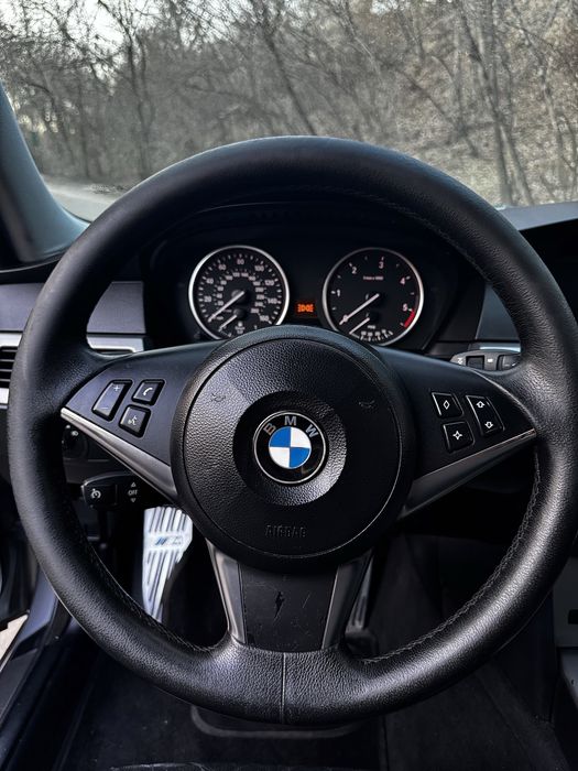 Продам BMW 530D (E60)