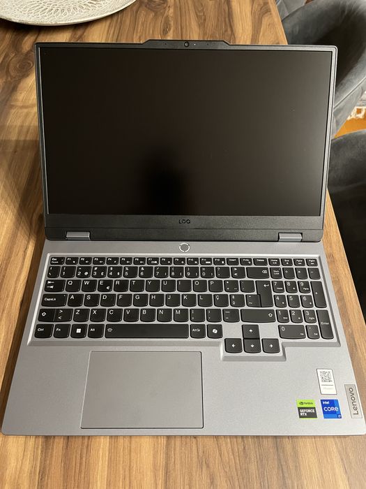 Lenovo Loq 15IRX9-967 com garantia