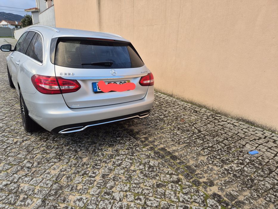 Em excelente estado geral