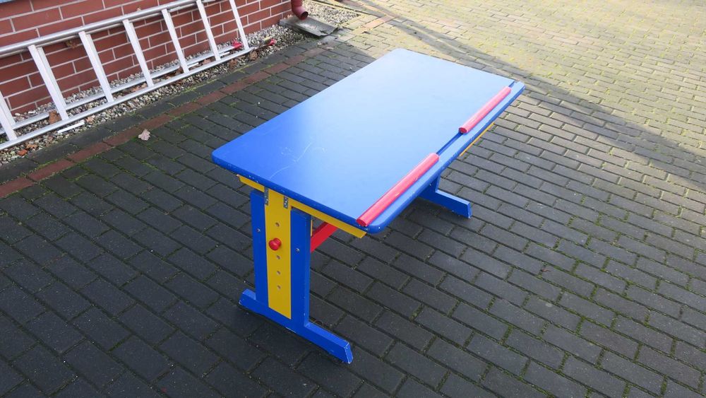 Biurko kreślarskie pokój dziecięcy