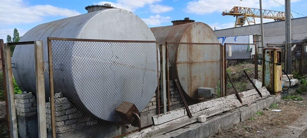 Продам бочку з під топлива