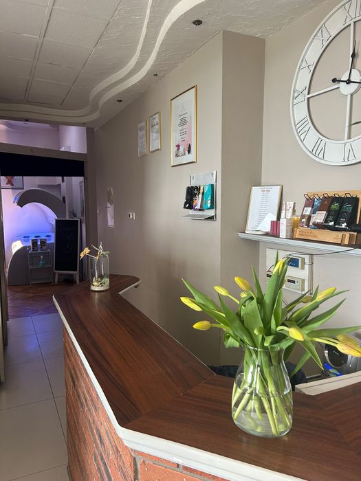 Wynajmę dwa stanowiska do manicure