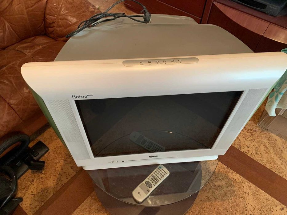 Телевизор LG RT21FA72X