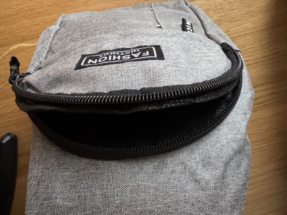 Чоловіча сумка через плече