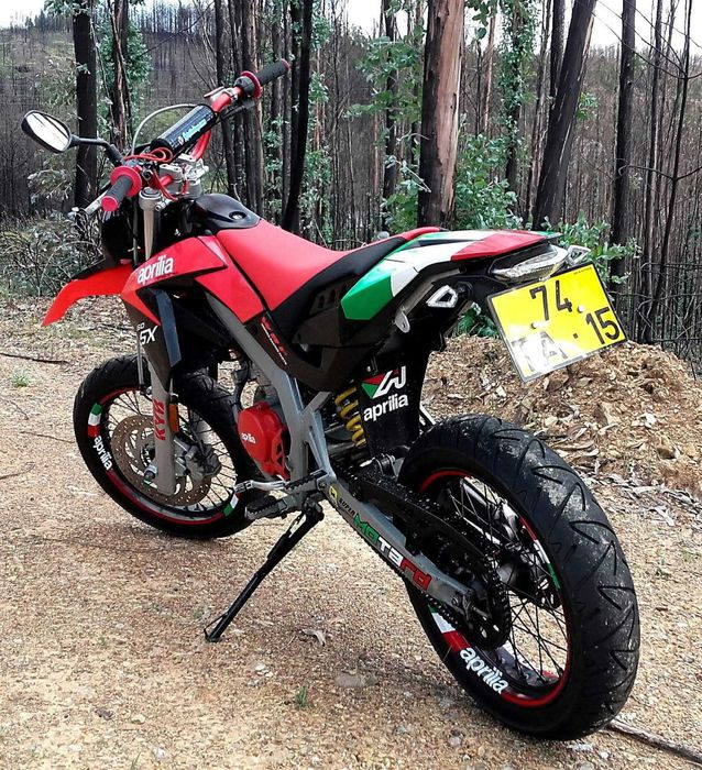 Motorizada aprilia sx