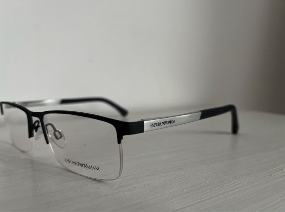 Oprawki marki Emporio Armani