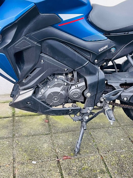 Moto Keeway 2024 – 7 800 km – Excelente estado