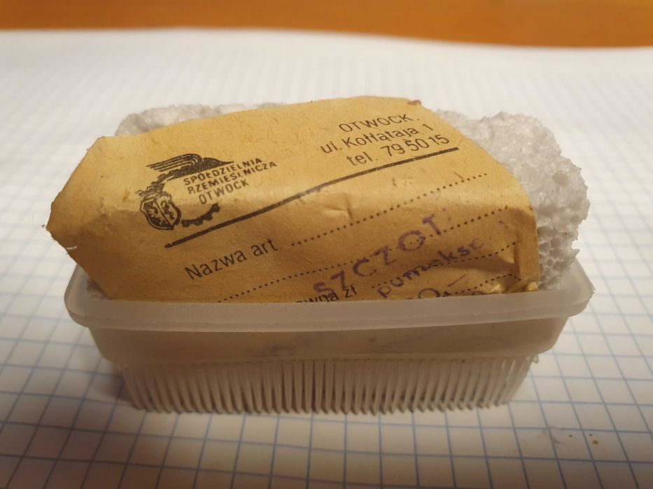 Pumeks + szczotka. Pamiątka PRL 1989rok