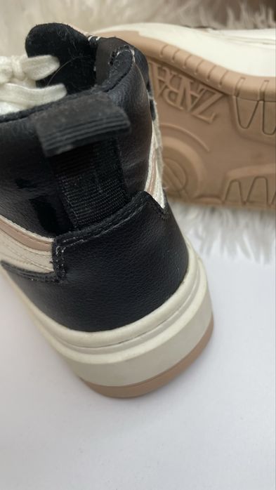 Хайтопи від Zara розмір 32