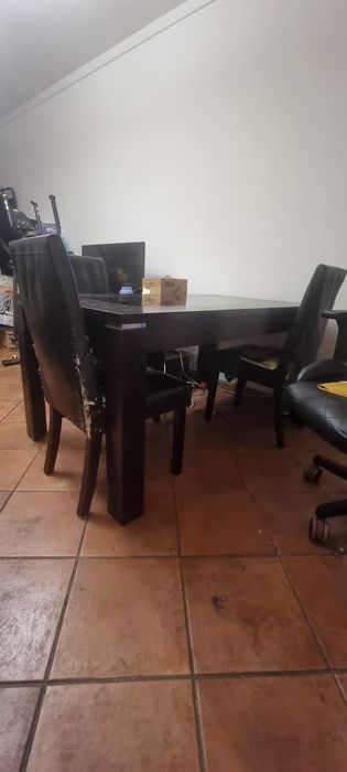 Mesa de sala de jantar