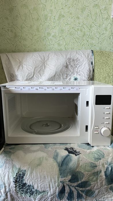 Микровалновая печ CANDY