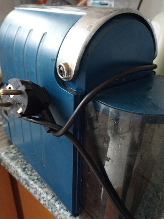 Maquina cafe capsulas delta  impecavel