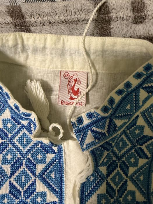 38 розмір Вишиванка чоловіча