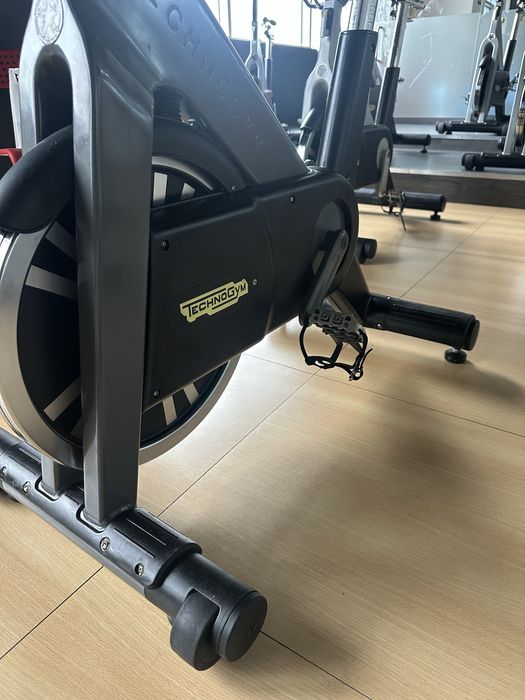 Bicicleta Cycling / Spinning Technogym