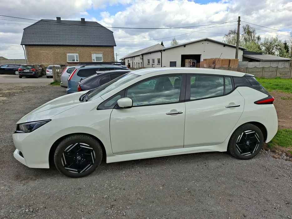 Nissan Leaf na gwarancji + komplet kół + ładowarka
