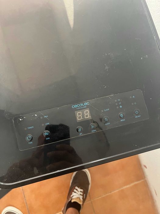 AC Portátil. [Ar Acondicionado Portátil]