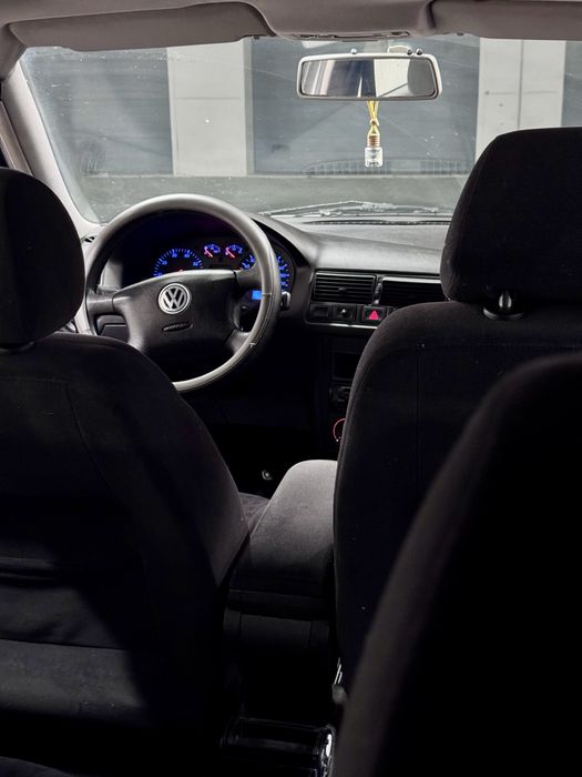 Volkswagen Golf IV 1.4 16V - 2001