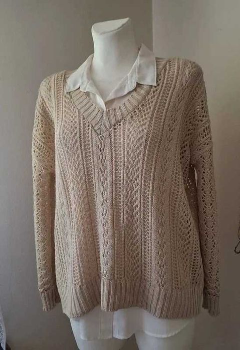 Beżowy sweter ażurowy – one size – marka me GUSTA, polska marka