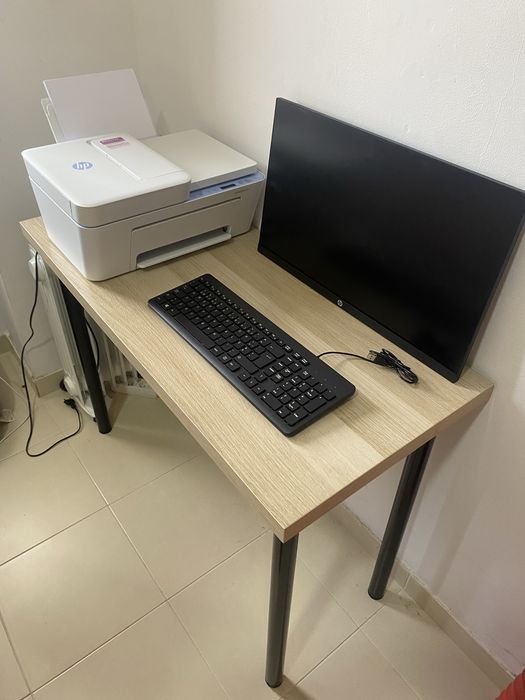 •Monitor HP •Teclado • Mesa • Impressora