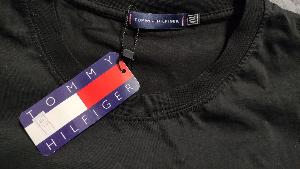 Bluza Lacoste + T-shirt Tommy Hilfiger