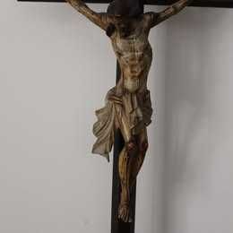 Grande crucifixo em madeira início Séc XIX