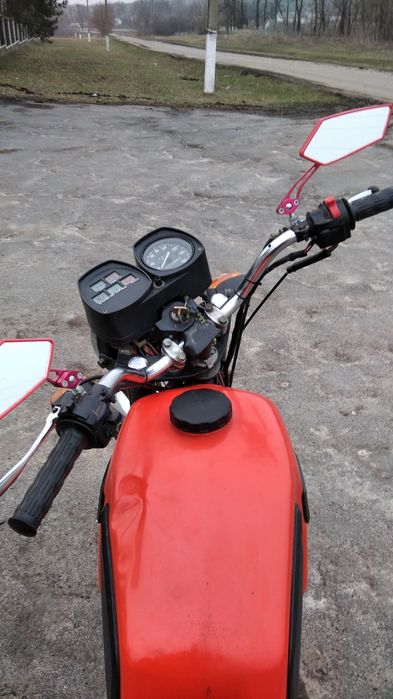 Продам мотоцикл іж плонєта 5 з мотоциклом іде ще один двигун