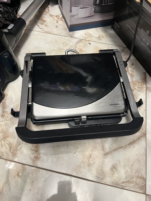 Електричний гриль Grundig