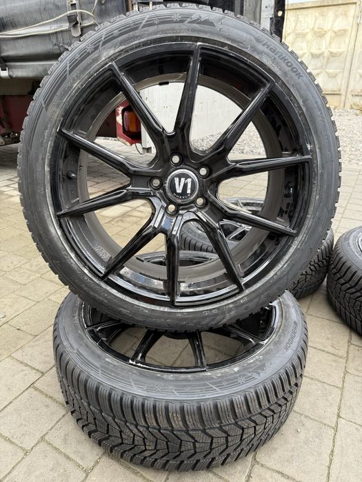 Audi Volkswagen Mercedes 5-112 R19