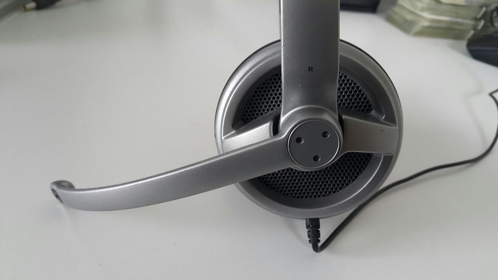 Słuchawki logitech z mikrofonem