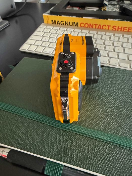 Kodak PIXPRO WPZ2 amarela — Câmara digital com caixa