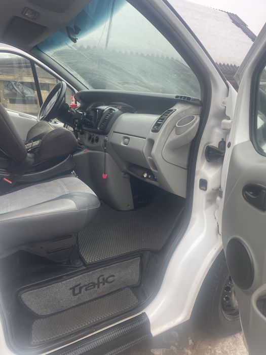 Продам Trafik 2.0 довга база