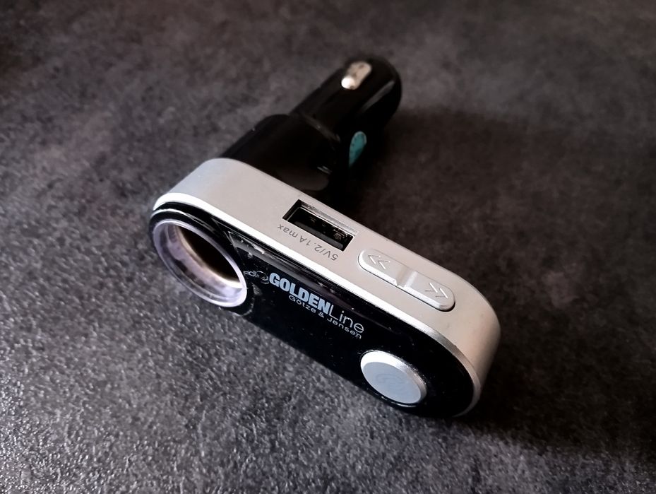Zestaw głośnomówiący - Adapter Bluetooth - Radio FM - Telefon