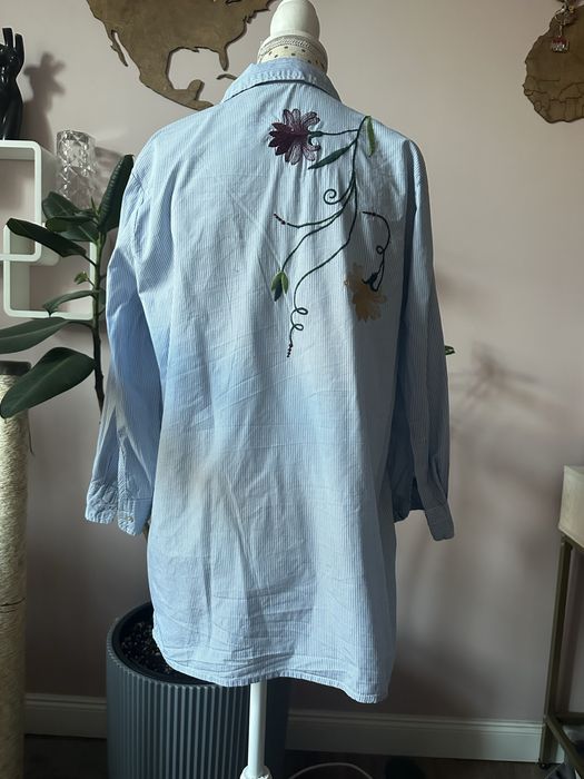 Niebieska koszula w paski z haftem boho kwiaty i ptak 3D