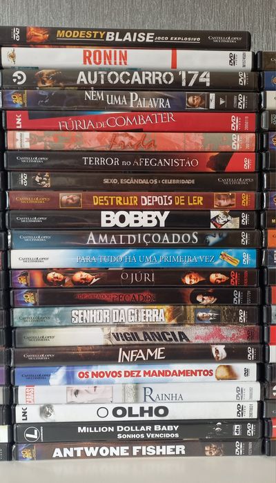 Conjunto de DVDs originais com filmes diversos