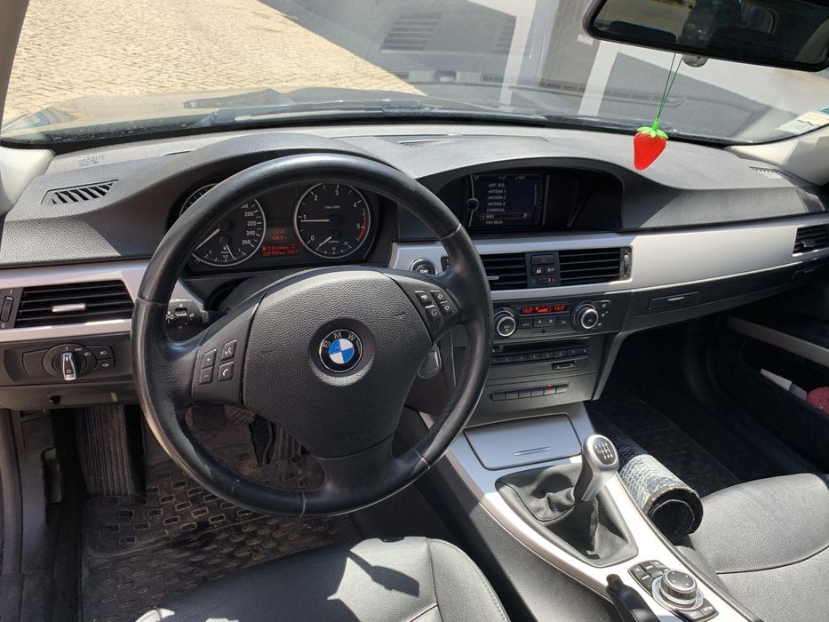 Bmw 320d vendo ou troco