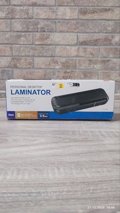 Ламінатор Omega OLP285.