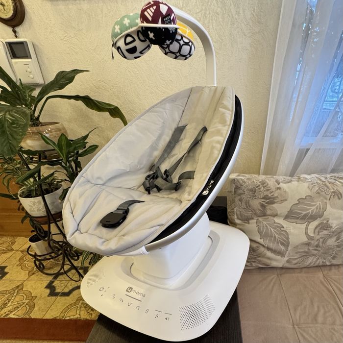Крісло-гойдалка 4moms MamaRoo 5.0 (grey classic)