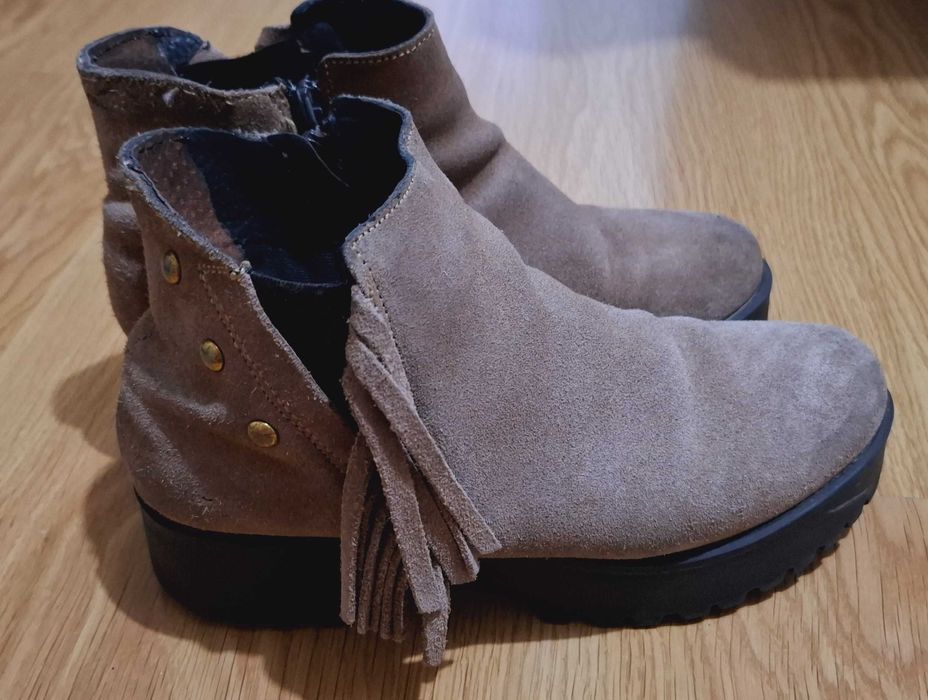 Bota pelo Tornozelo Camurça: Tam 37