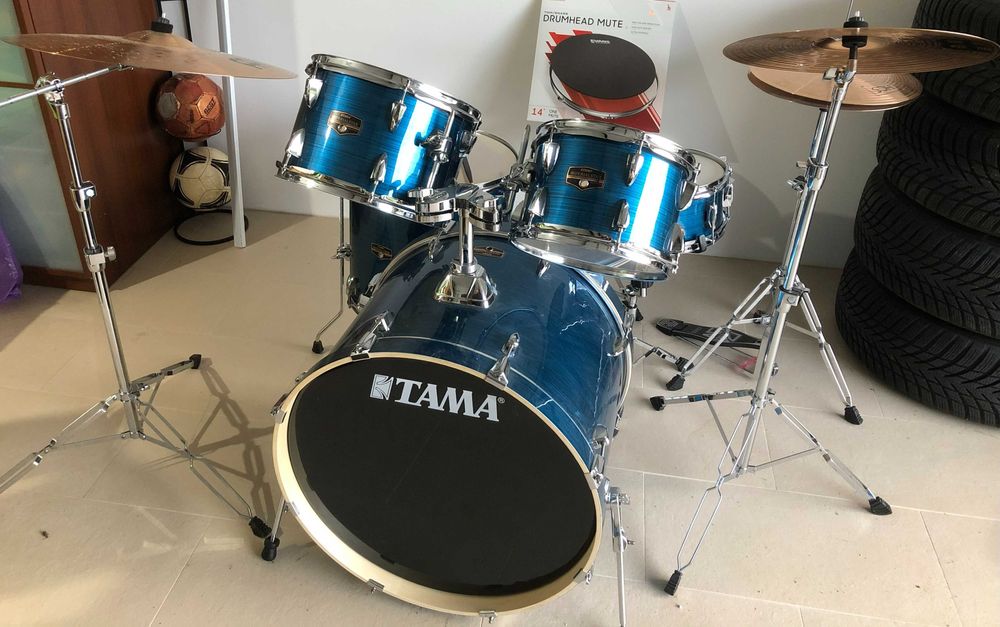 Tama Imperialstar 22'' Rock + Meinl HCS Brass