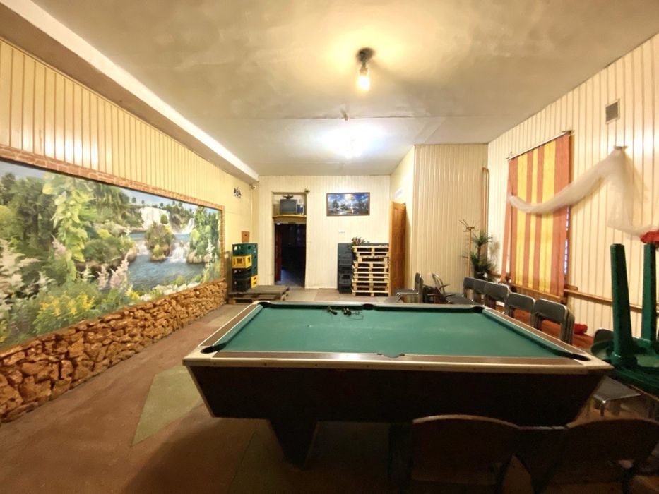 Фасадне приміщення 485 кв.м