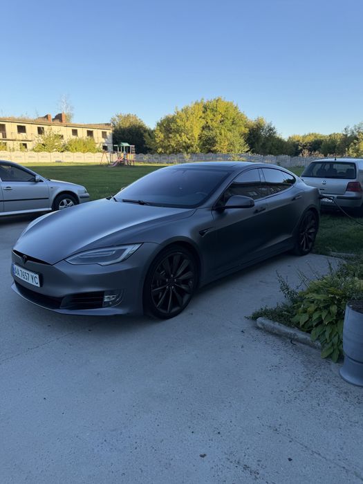 Tesla model s 2017 ЄВРОПА без ДТП