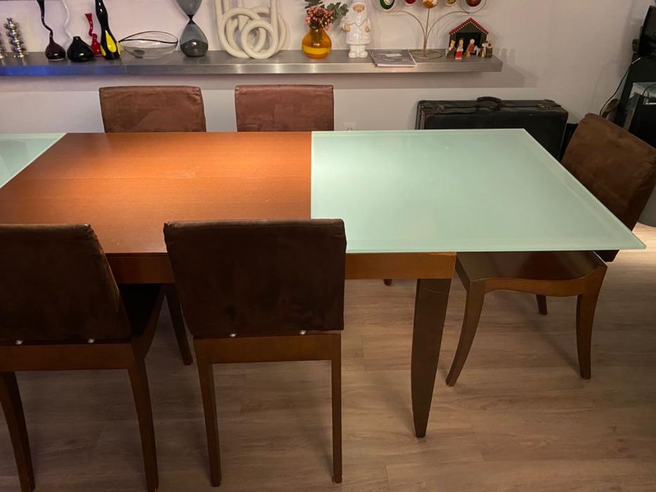 Mesa de sala e cadeiras Ligne roses