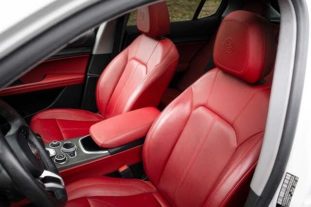 Alfa Romeo Stelvio Veloce      2022