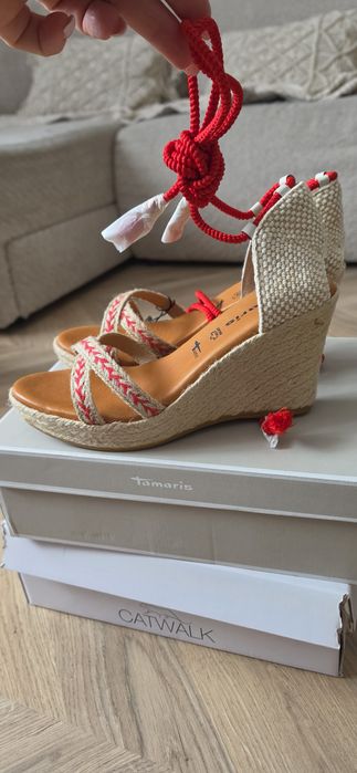 Niwe sandaly na koturnie Tamaris wkładka memory r 42