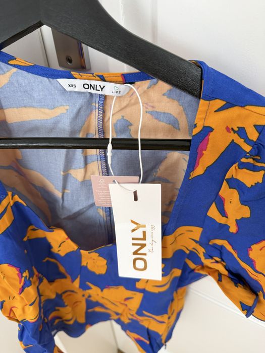 Crop top Only xxs niebieski w kwiaty nowy z metką