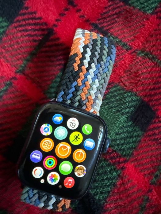 Apple watch s6..