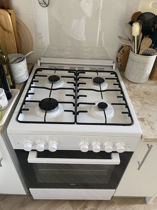 Fogao gas / Forno eletrico BEKO BRANCO