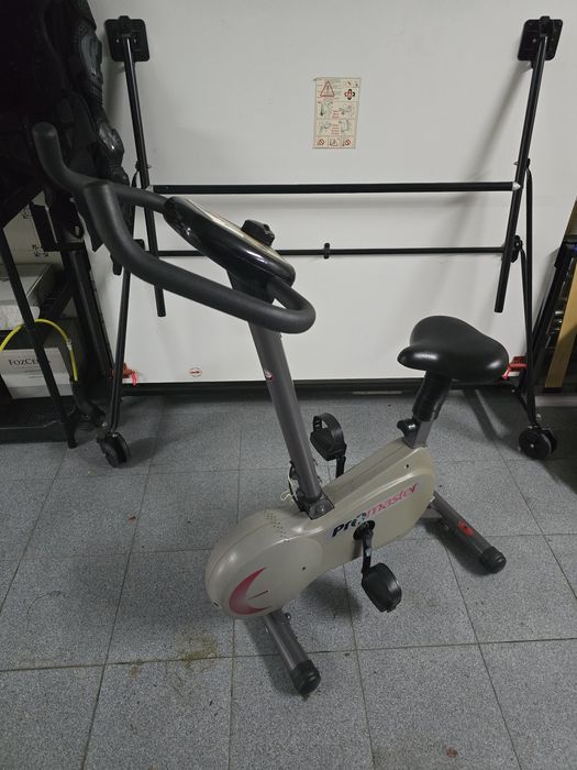 Bicicleta Estática - para dar