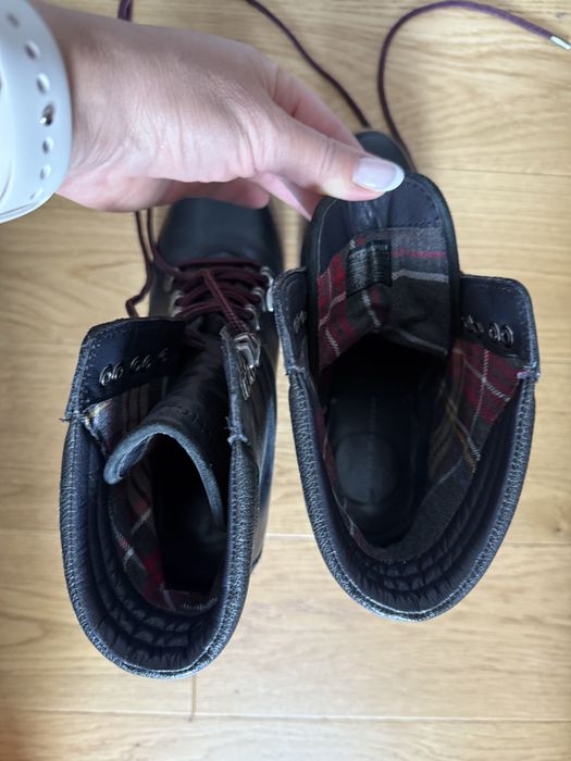 Skorzane sznurowane botki na obcasie Tommy Hilfiger