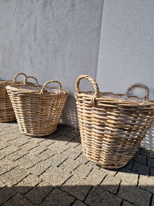 Zestaw 4 szt duże i 2 mniejsze  donice rattanowe donice na taras rattan